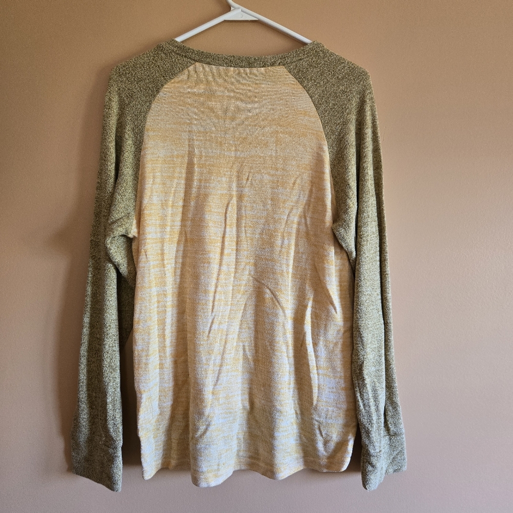 Vemvan Raglan Colorblock Top With Pockets, PTP=18" - Picture 4 of 4